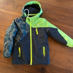 Spyder BOYS ski jacket only used once in excellent condition